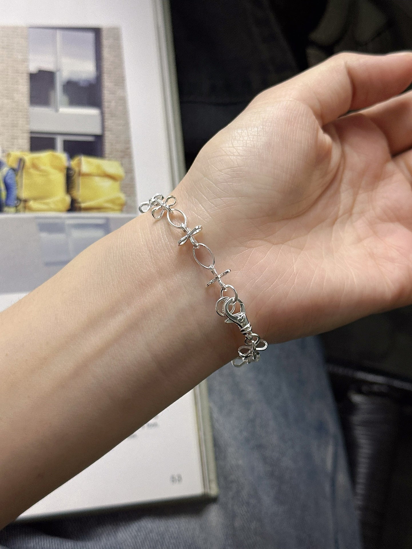 Asymmetrical Bow Tie Bracelet For Women In Simple Style, Electroplated 925 Sterling Silver Chain