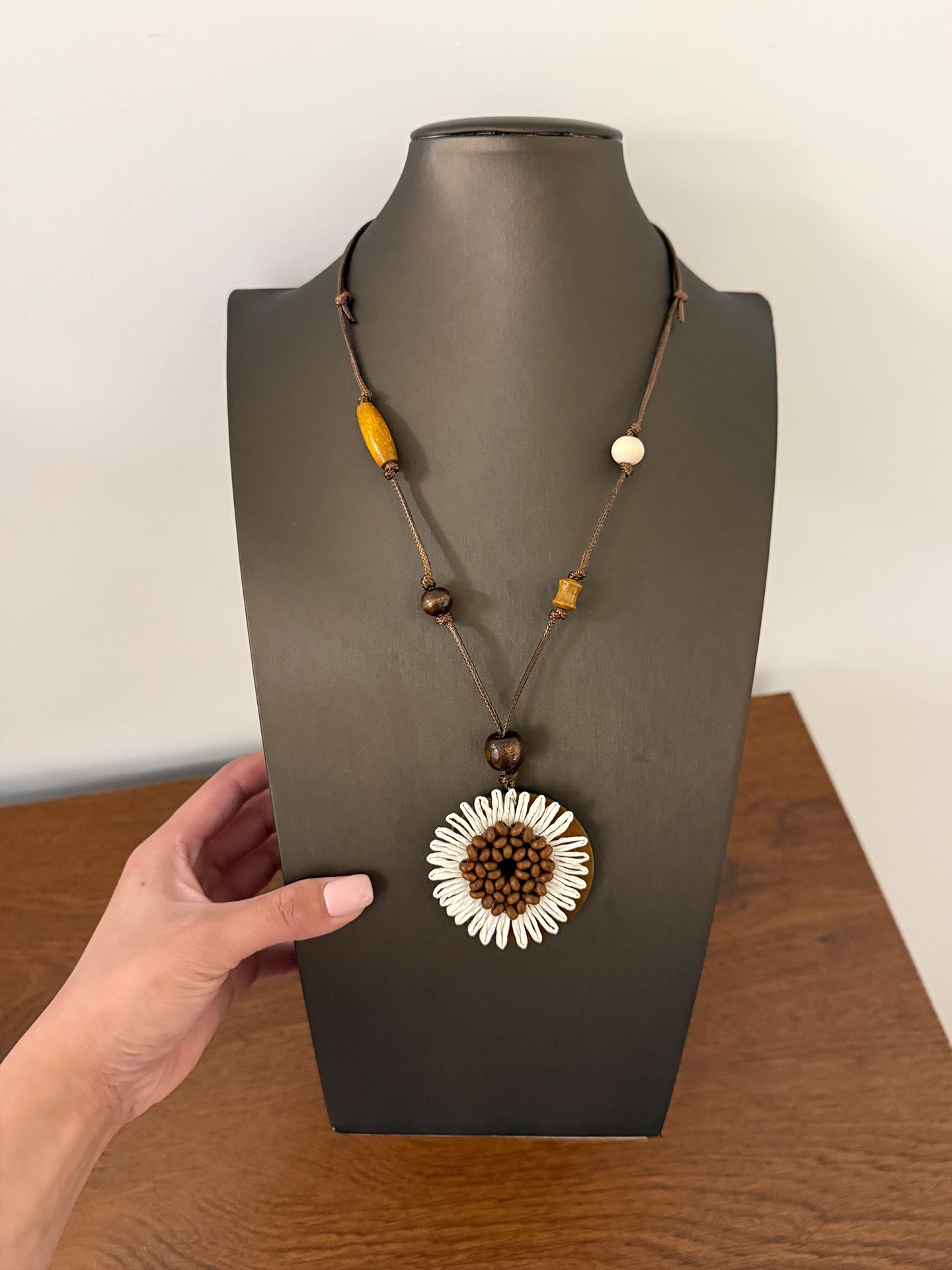 Ethnic Style Beading Flowers Pendant Necklace For Women, Perfect For Casual Wear