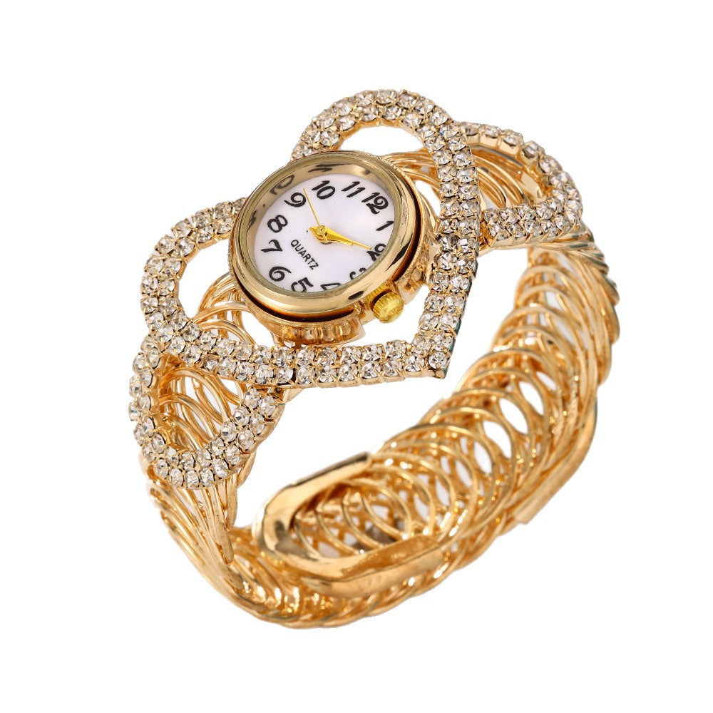 Heart Shape Inlay Rhinestones Bracelet Watch For Women With Electroplated Gold Plating, Featuring Sparkling Rhinestone Design