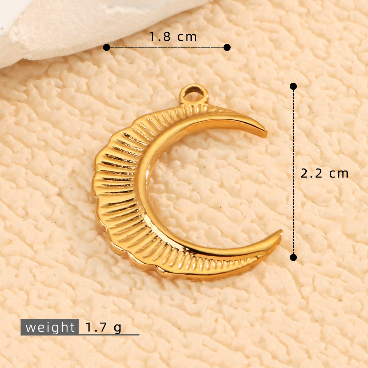 Moon Pendant Made Of 304 Stainless Steel Featuring Electroplated Craftsmanship