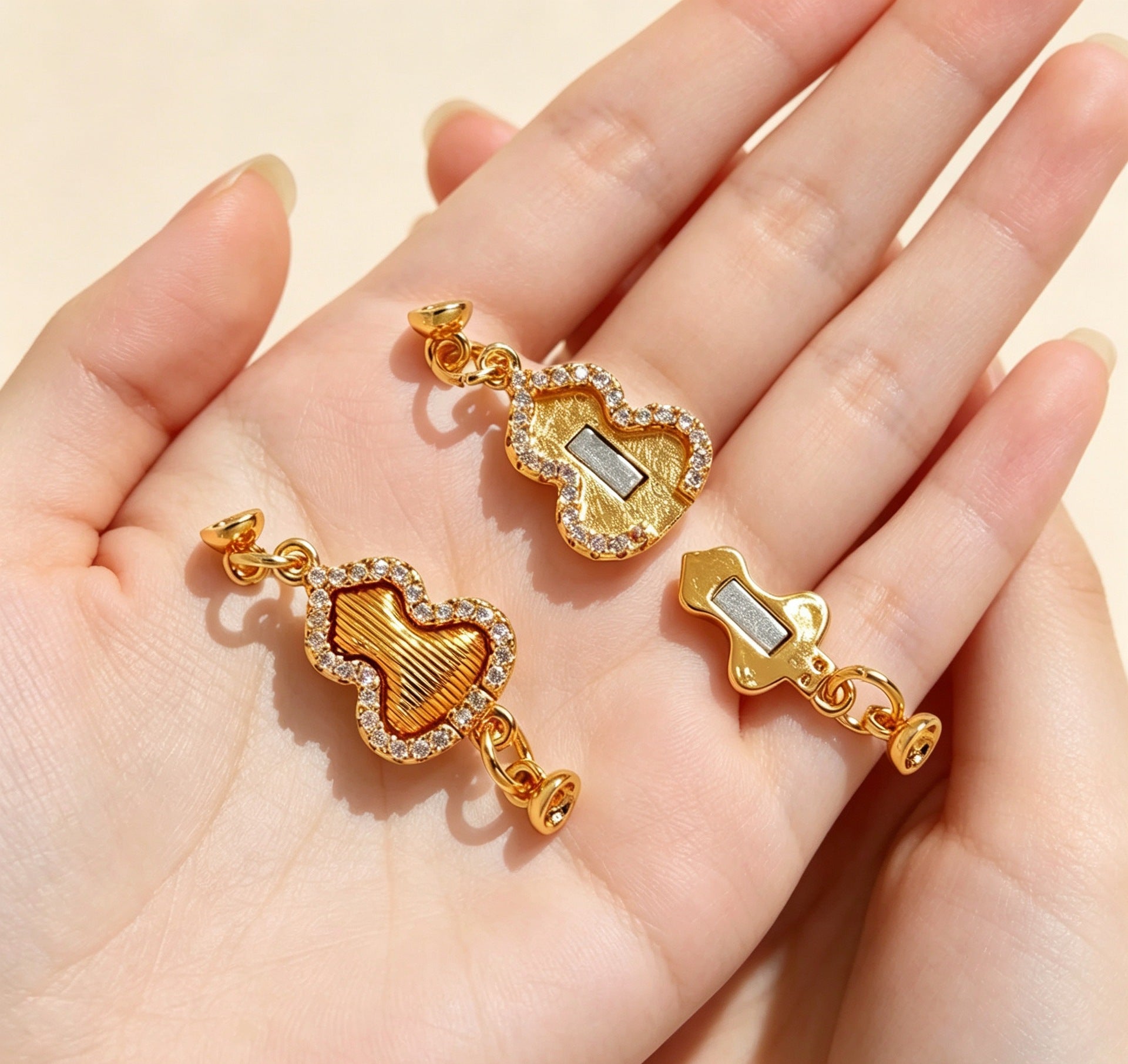 Ethnic Style Copper Jewelry Buckle With Magnetic Clasp Closure Featuring Electroplated Gourd Pattern And Zircon Inlay