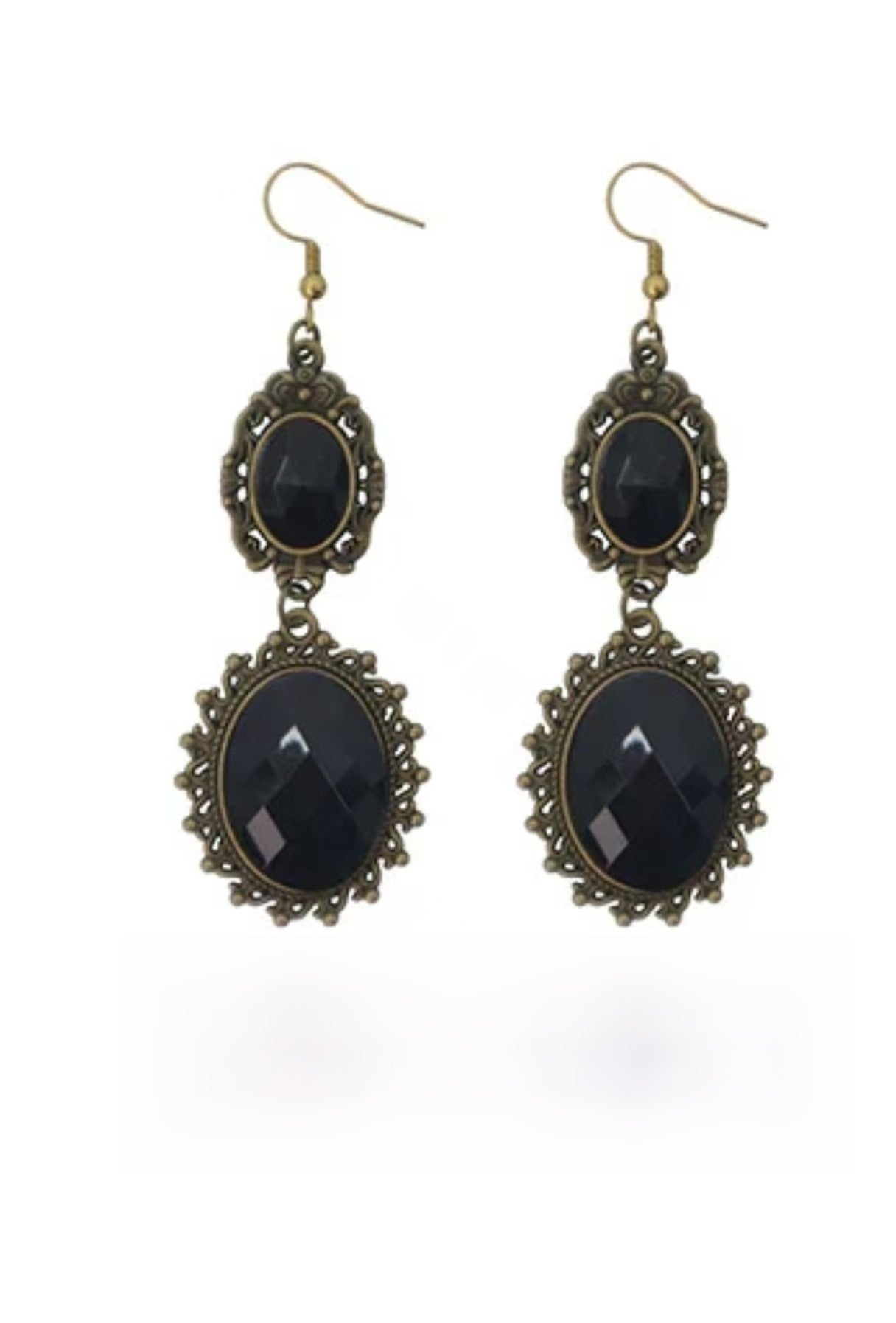 Ethnic Style Lace Choker Necklace For Women In Dyed Black Alloy With Electroplated Finish And Resin Pendant