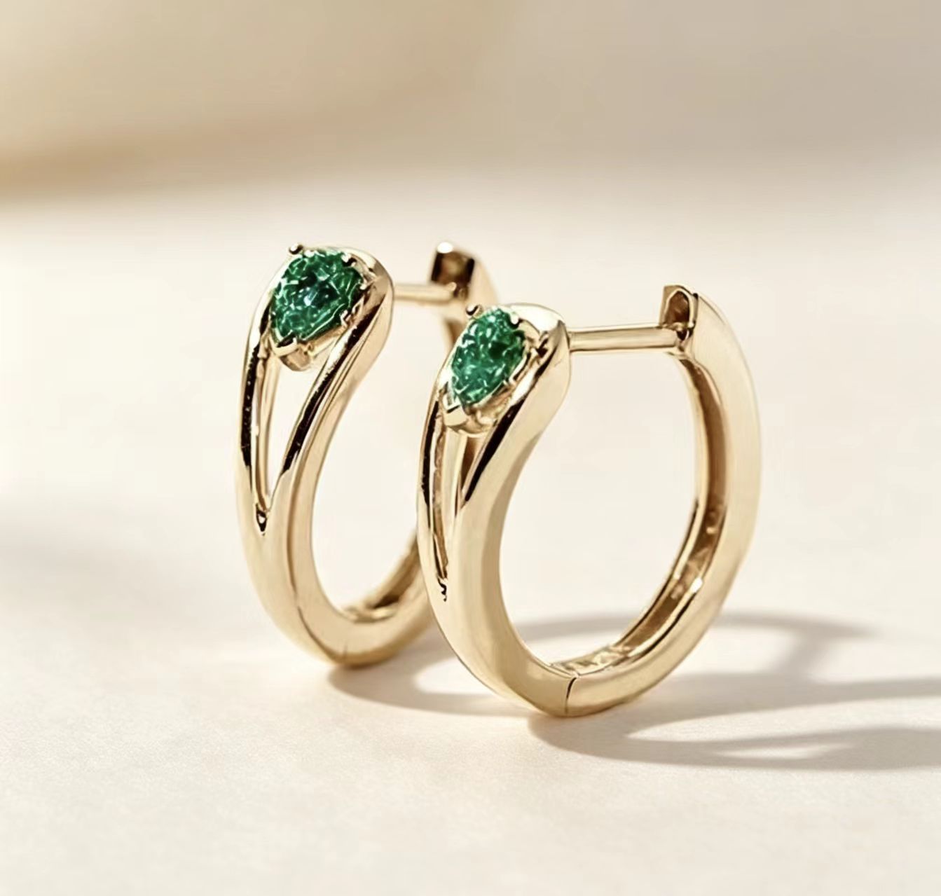 Gold Circle Earrings For Women In New Style With Copper Ear Pins