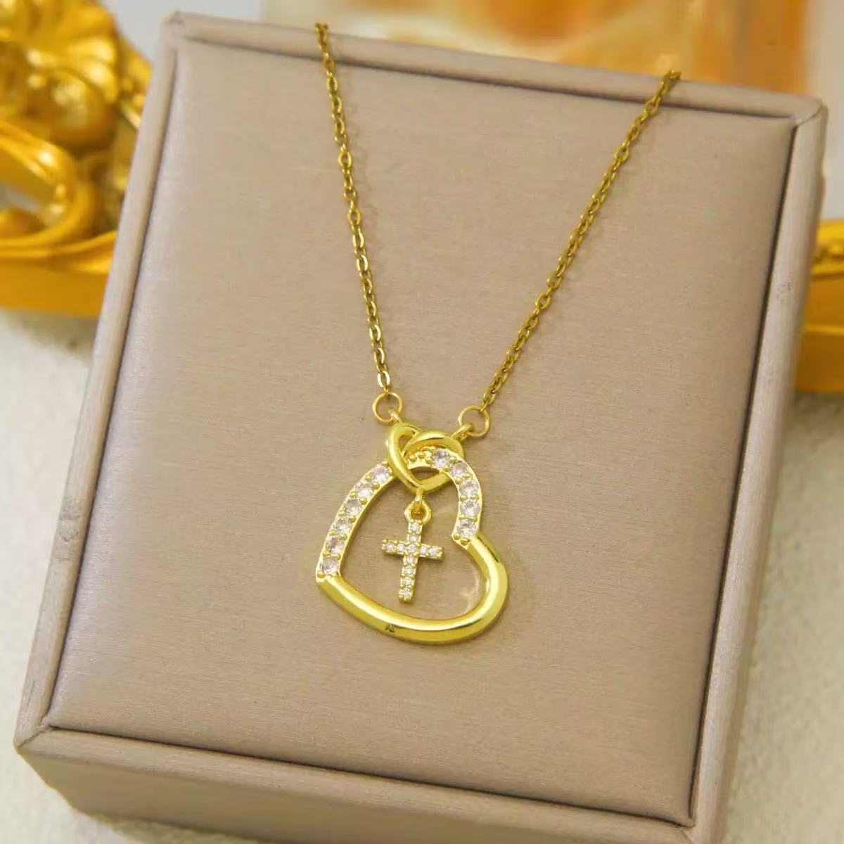 Heart Shape Pendant Necklace For Women In Real Gold Plated Brass With Zircon Inlay, 304 Stainless Steel Chain