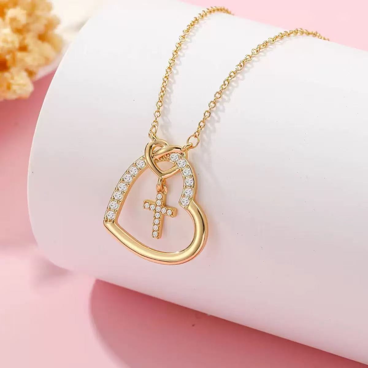 Heart Shape Pendant Necklace For Women In Real Gold Plated Brass With Zircon Inlay, 304 Stainless Steel Chain