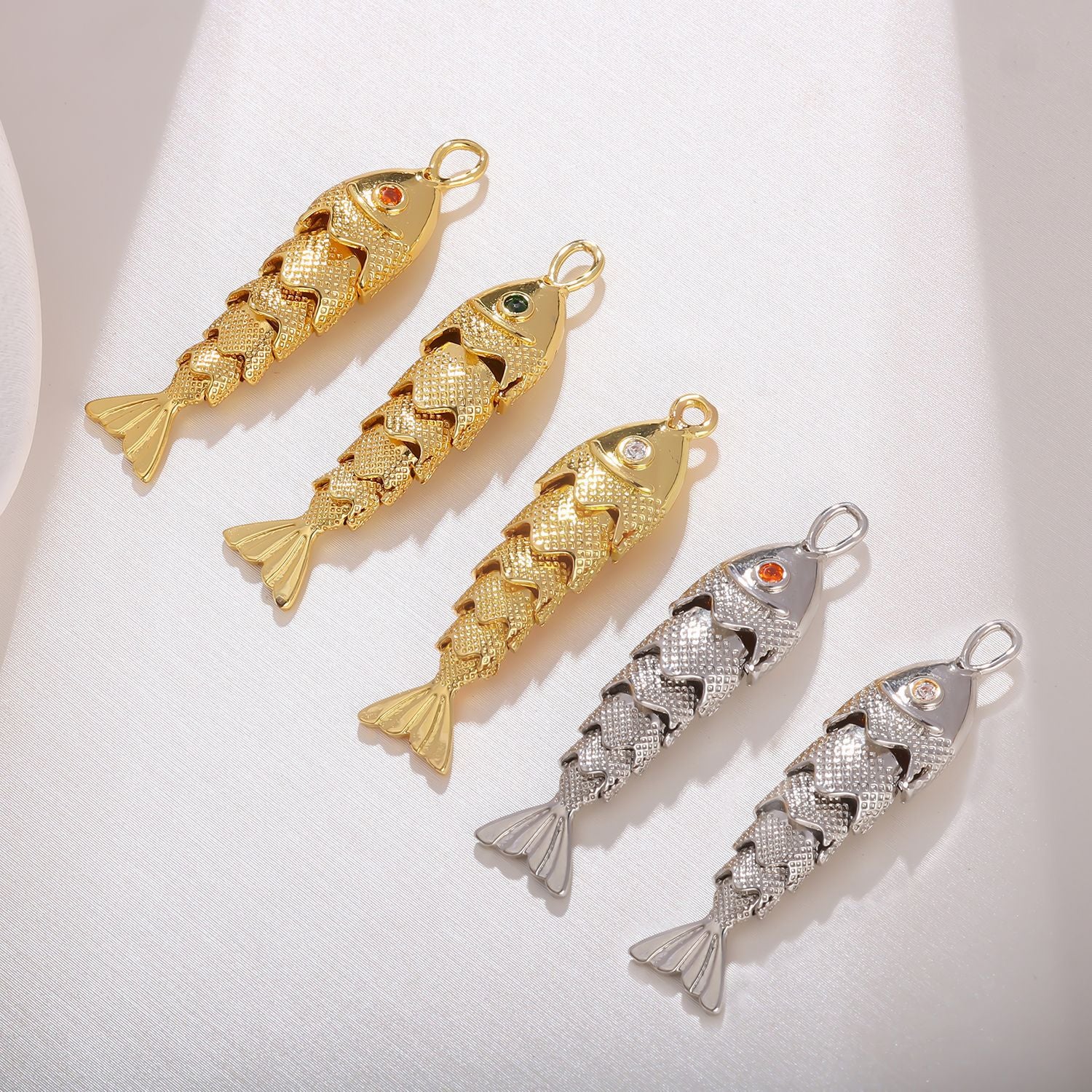 Copper Fish Pendant Electroplated With 18K Real Gold Plated And Zircon Inlay, Commute Style Jewelry Accessory
