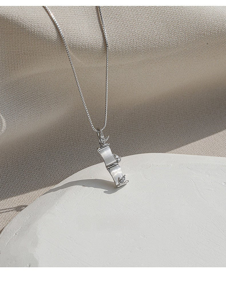 Exaggerated Silver Gem Necklace For Women Featuring Copper Pendant Material With Zirconia Inlay