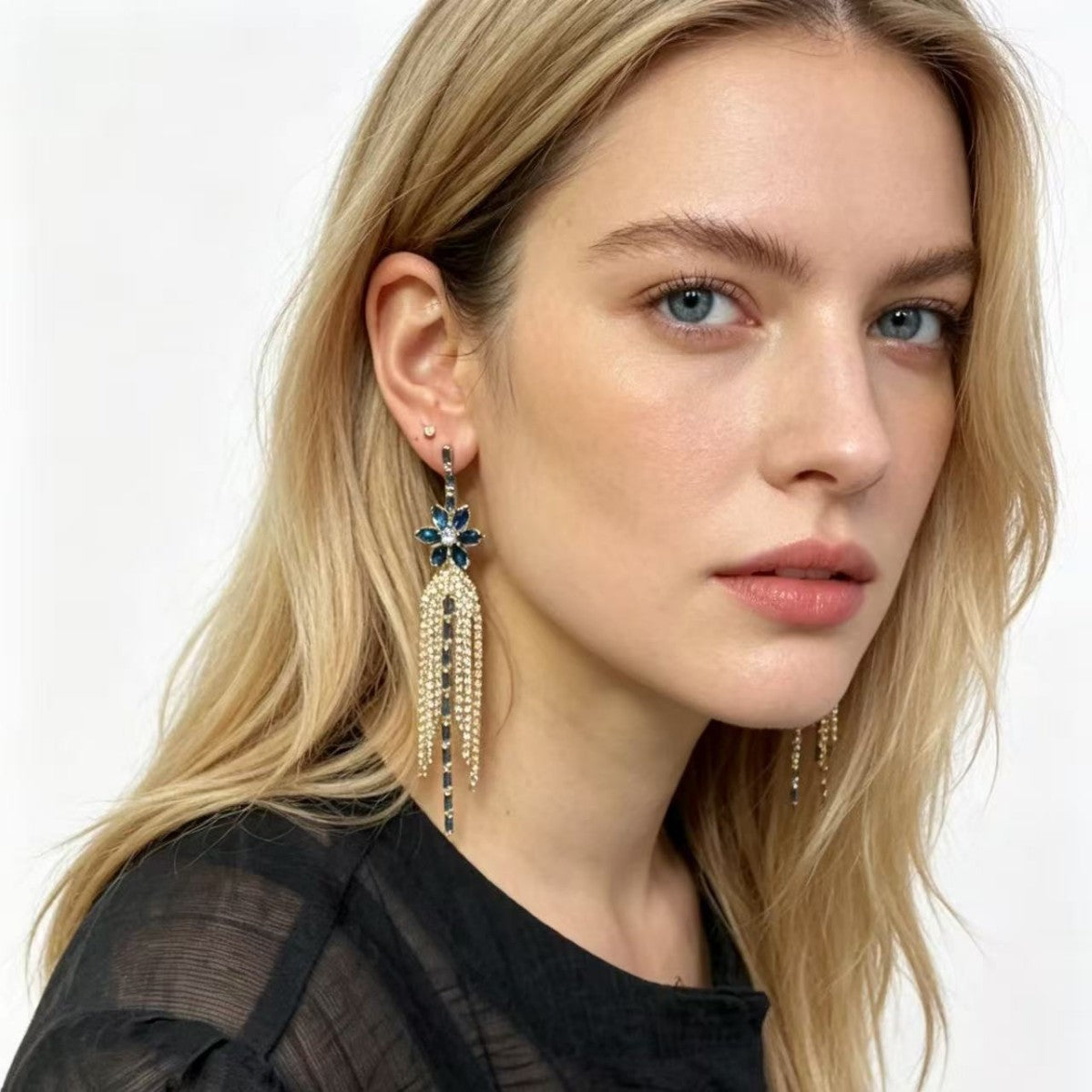 Exaggerated Bow Tie Earrings For Women With Gold Tassel And Rhinestone Inlay