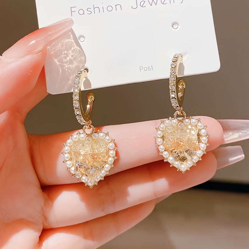 New Style Flowers Earrings For Women In Alloy With Artificial Pearl Inlay, Available In Colour
