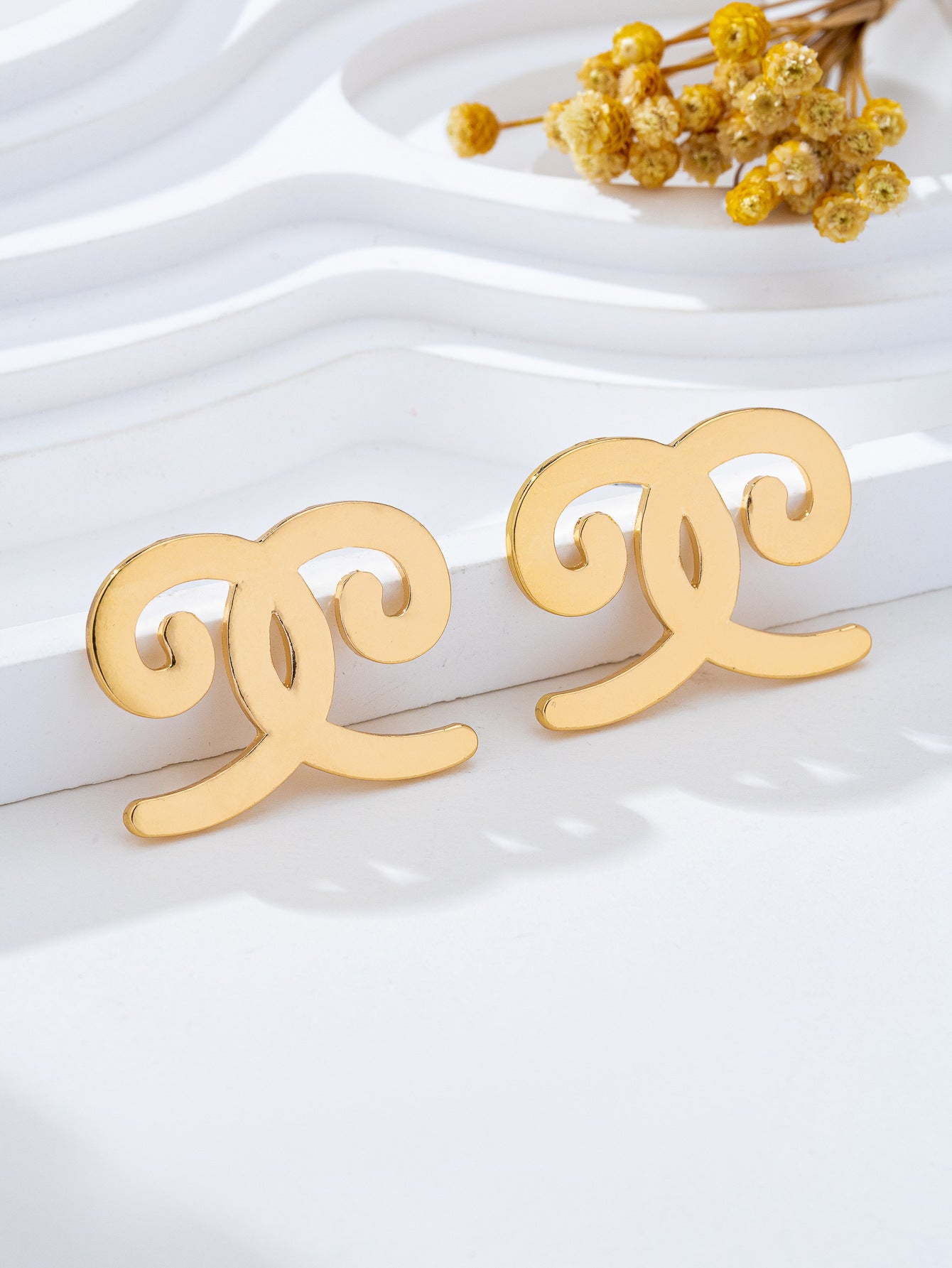 Double Ring Earrings For Women In Retro Style With 304 Stainless Steel Pins, Gold Zinc Alloy Design