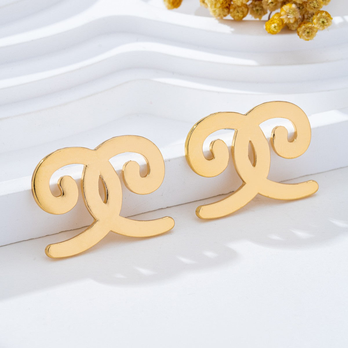 Double Ring Earrings For Women In Retro Style With 304 Stainless Steel Pins, Gold Zinc Alloy Design