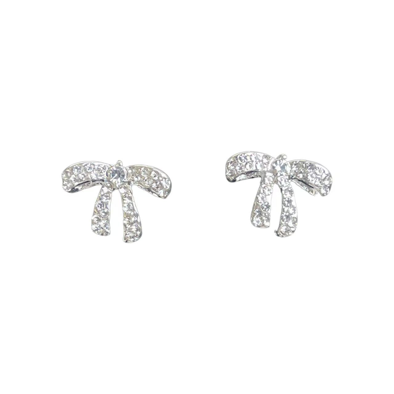 Bow Tie Stud Earrings For Women In New Style Featuring Copper Posts And Rhinestone Inlay With Electroplated Alloy