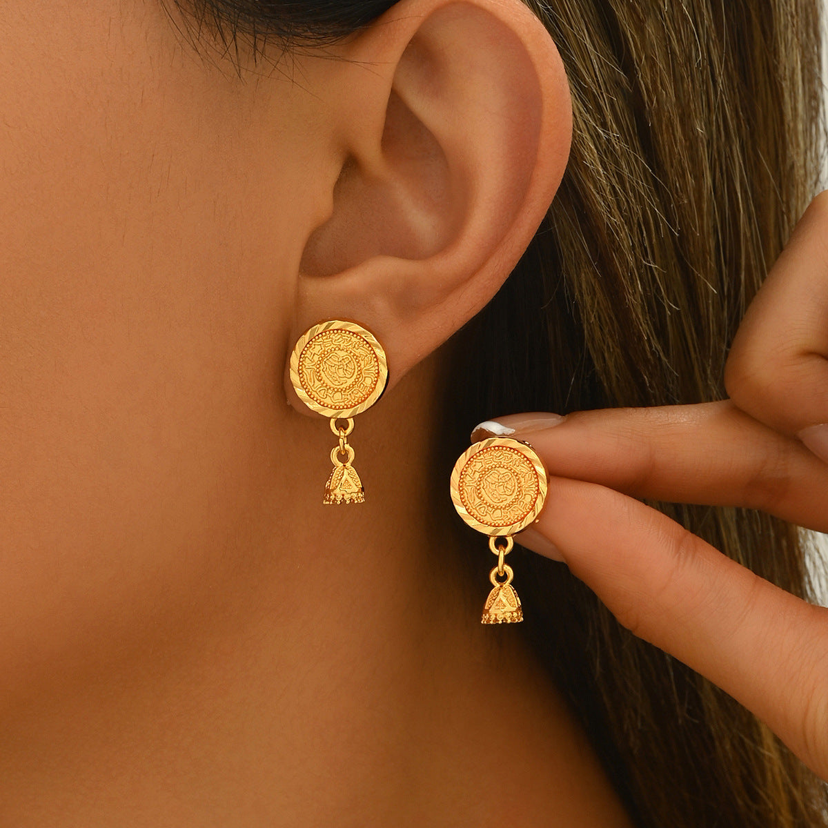 Butterfly Stud Earrings For Women In Sweet Style, Copper Ear Pins With Electroplated Alloy And Zircon Inlay