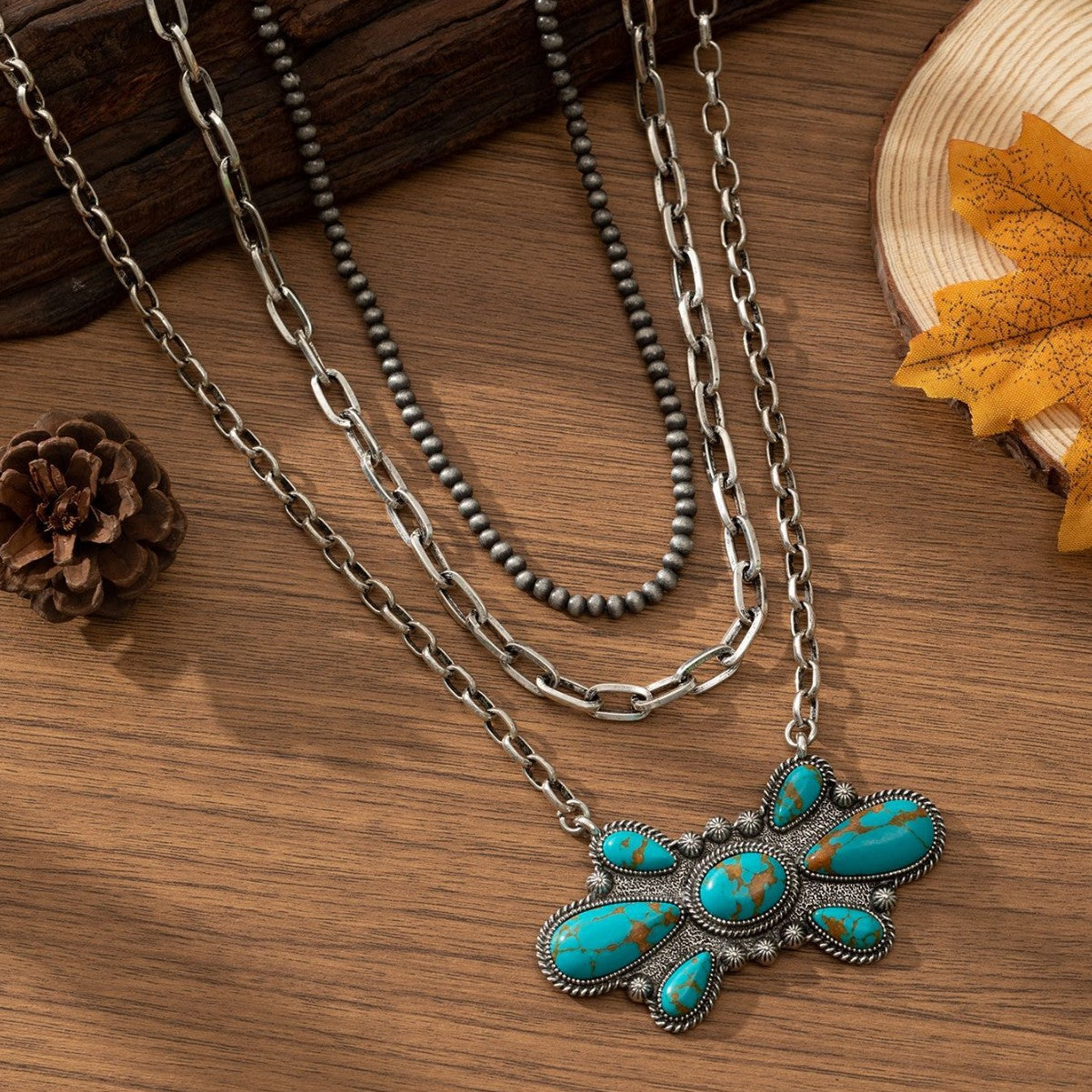 Bohemian Ethnic Necklace For Women With Electroplated Gold Plating And Turquoise Inlay