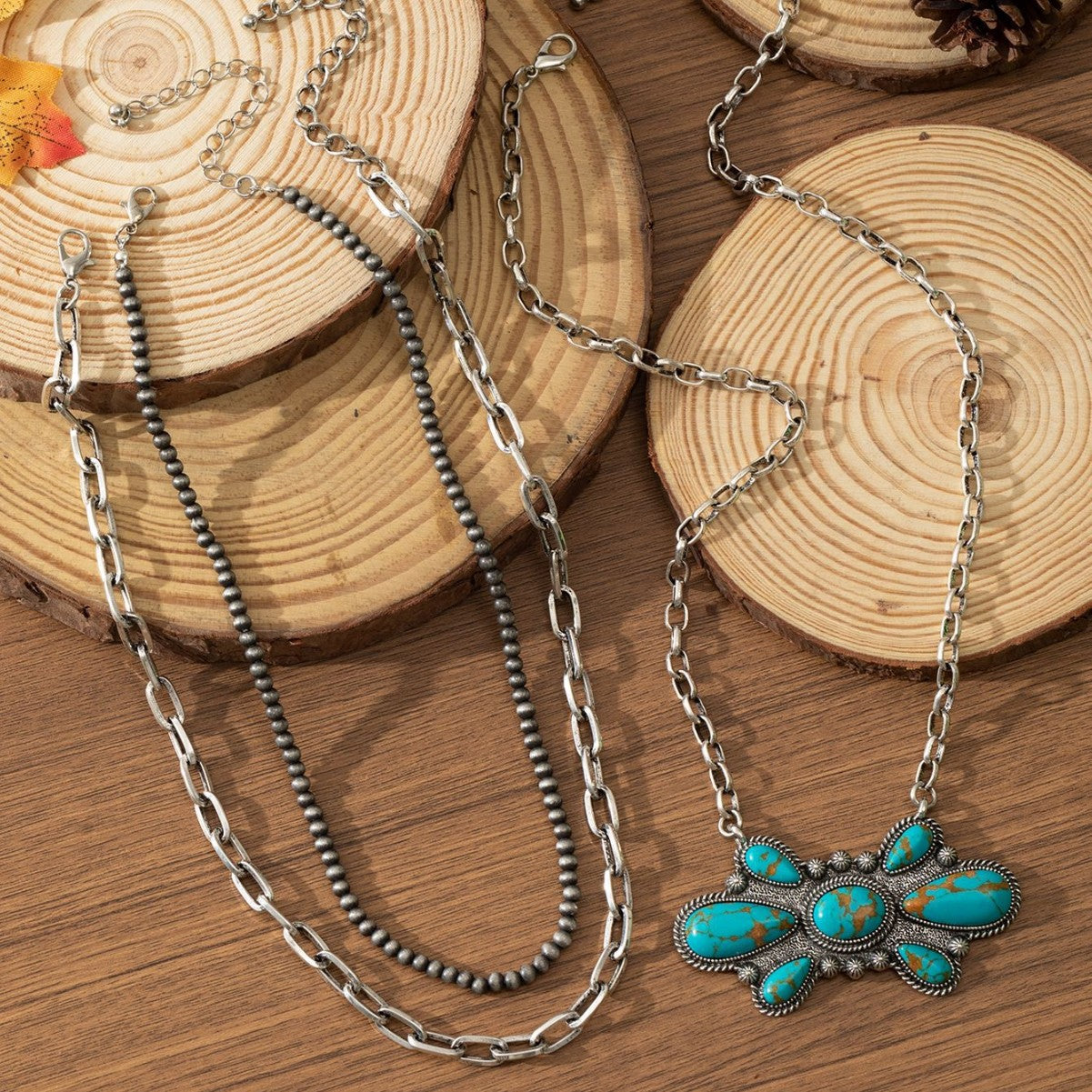 Bohemian Ethnic Necklace For Women With Electroplated Gold Plating And Turquoise Inlay