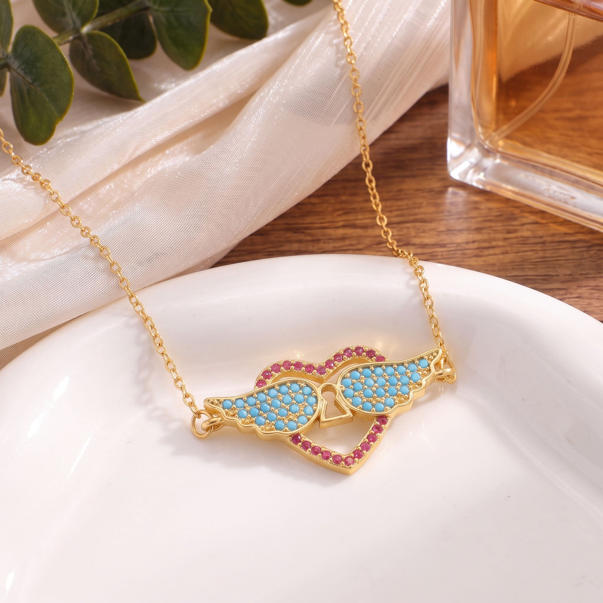 Sweet Heart Shape Necklace For Unisex Featuring Waterproof Non Tarnish Real Gold Plated With Zircon Inlay And Cable Chain