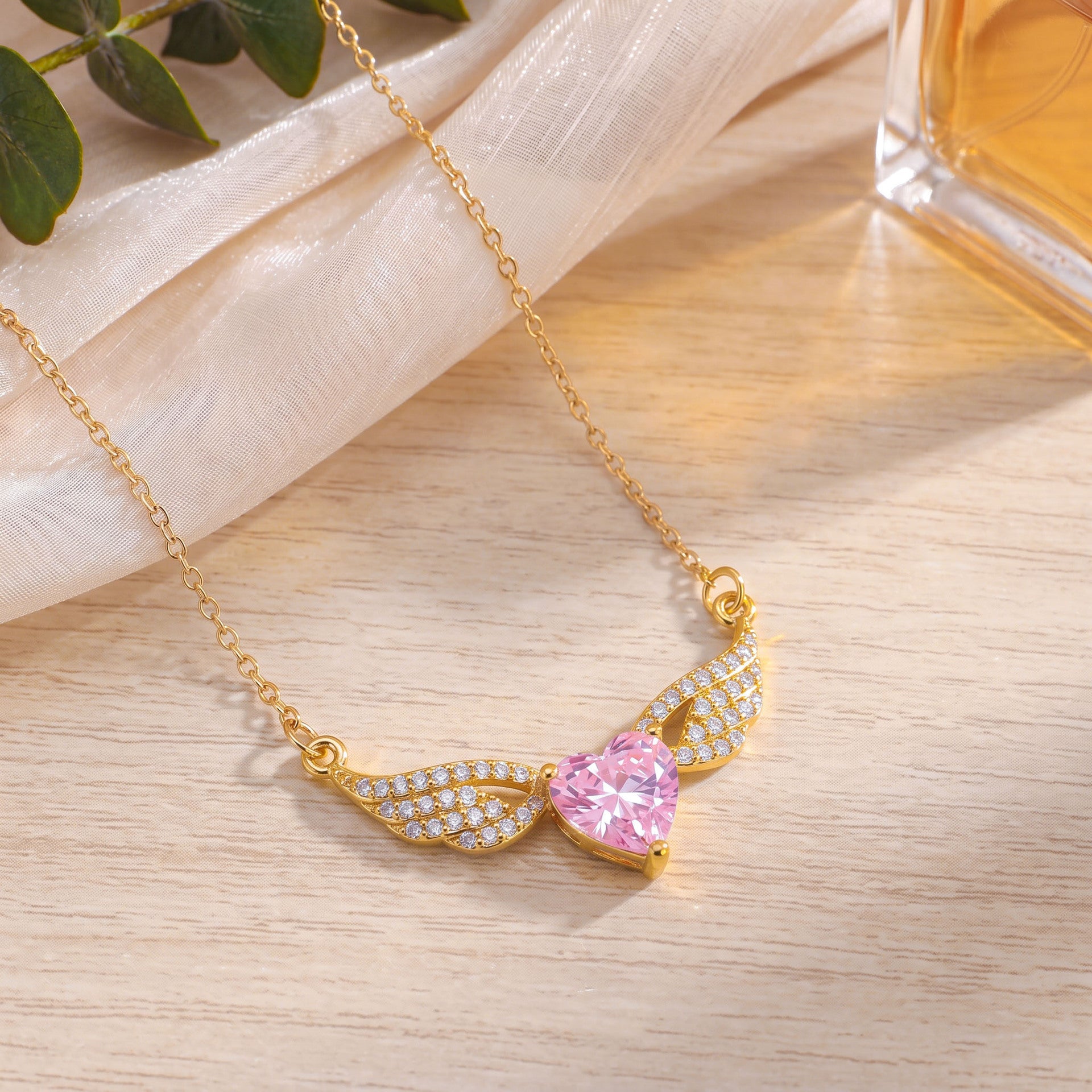 Sweet Heart Shape Necklace For Unisex Featuring Waterproof Non Tarnish Real Gold Plated With Zircon Inlay And Cable Chain