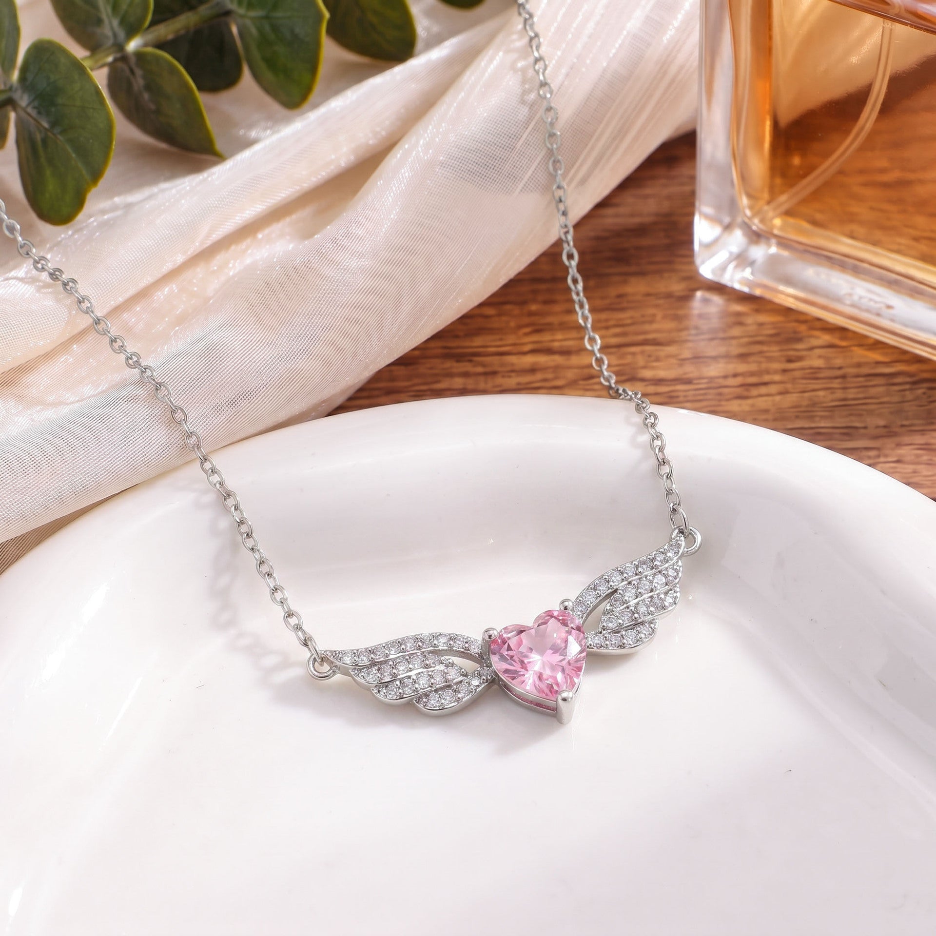 Sweet Heart Shape Necklace For Unisex Featuring Waterproof Non Tarnish Real Gold Plated With Zircon Inlay And Cable Chain