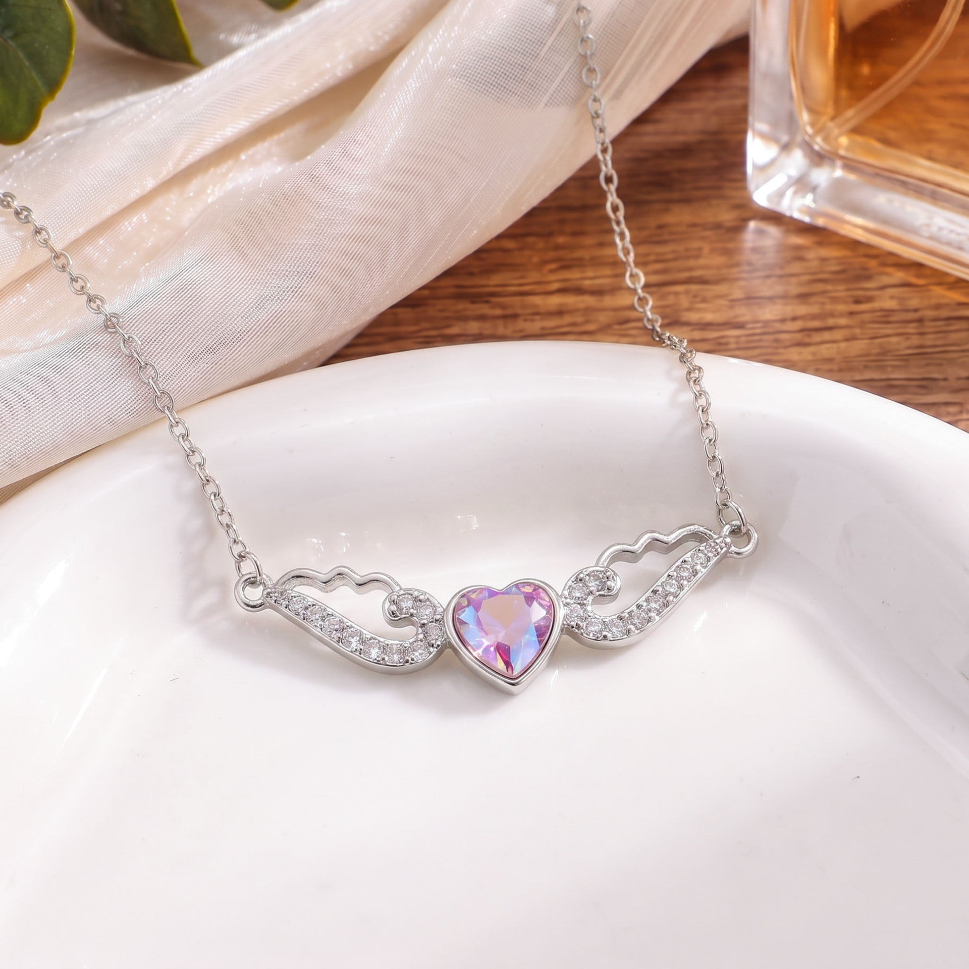 Sweet Heart Shape Necklace For Unisex Featuring Waterproof Non Tarnish Real Gold Plated With Zircon Inlay And Cable Chain