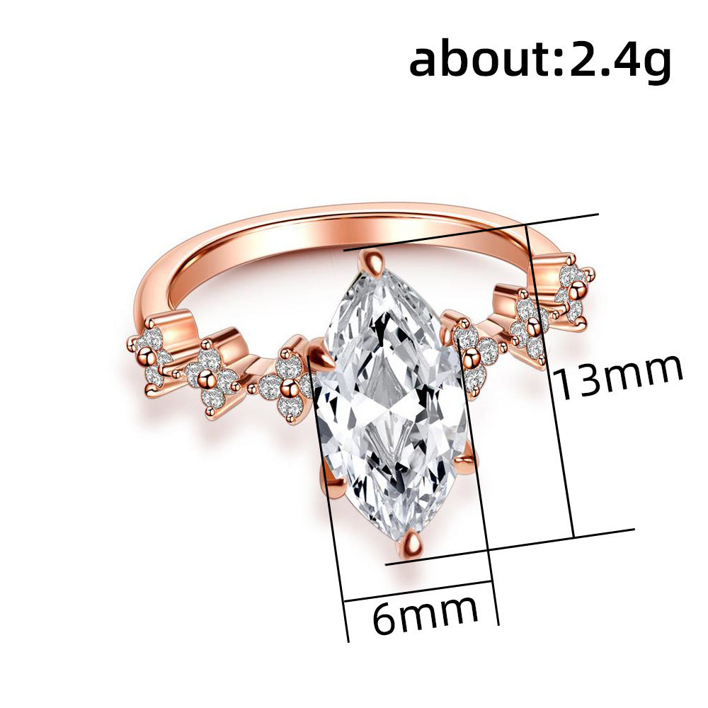 Sweet Horse Eye Ring For Unisex Featuring Gold Zinc Alloy With Zircon Inlay