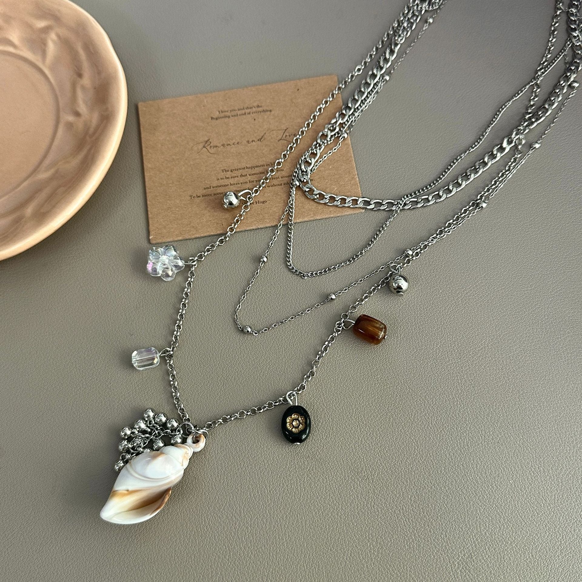 Conch Pendant Necklace For Women With Electroplated Finish And Resin Shell Pendant, Perfect For Beach Wear