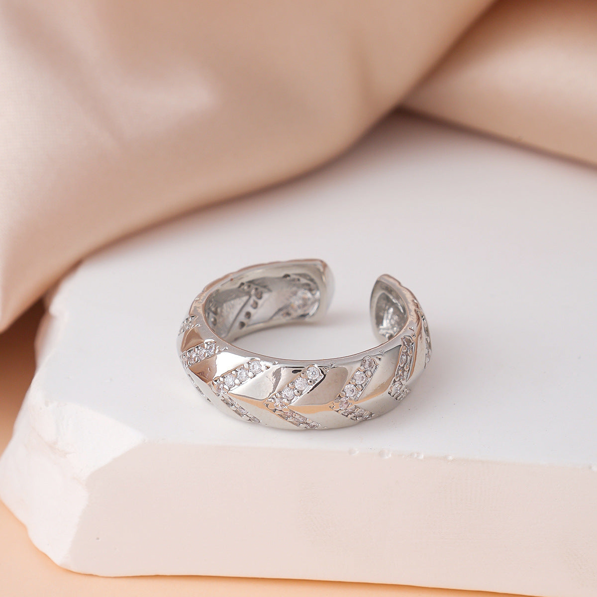 Geometric Open Rings For Women In Copper With Golden Plated Electroplated Finish Featuring Zircon Inlay