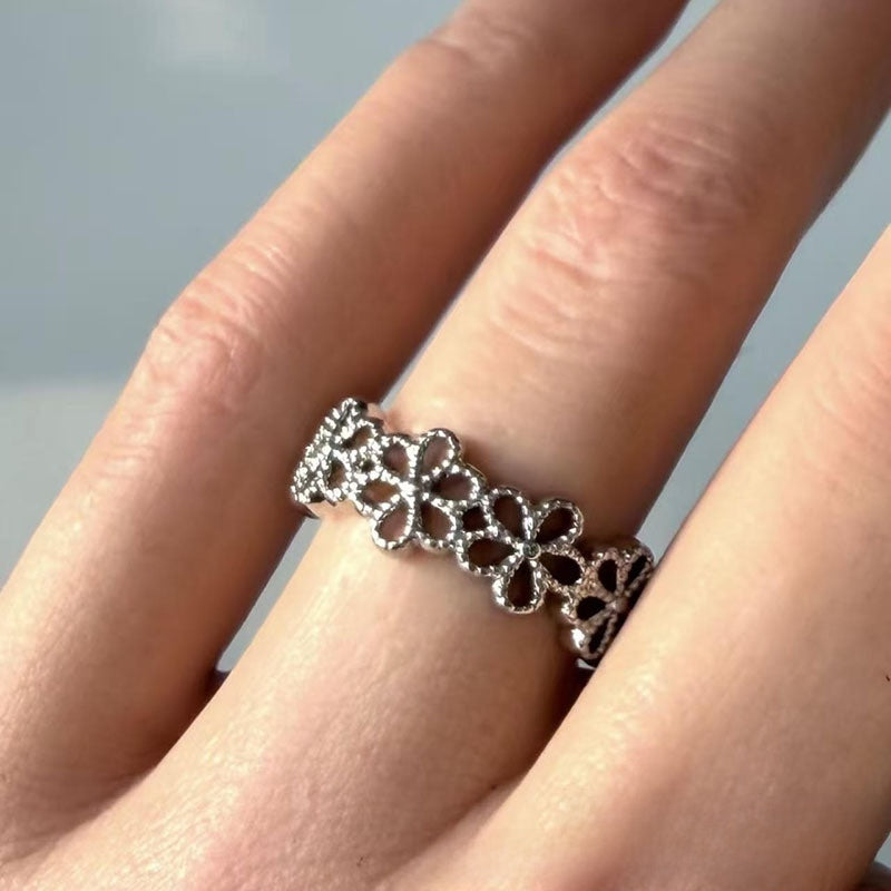 Heart Shape Wide Band Ring For Women In Silver Alloy Featuring Electroplated Finish