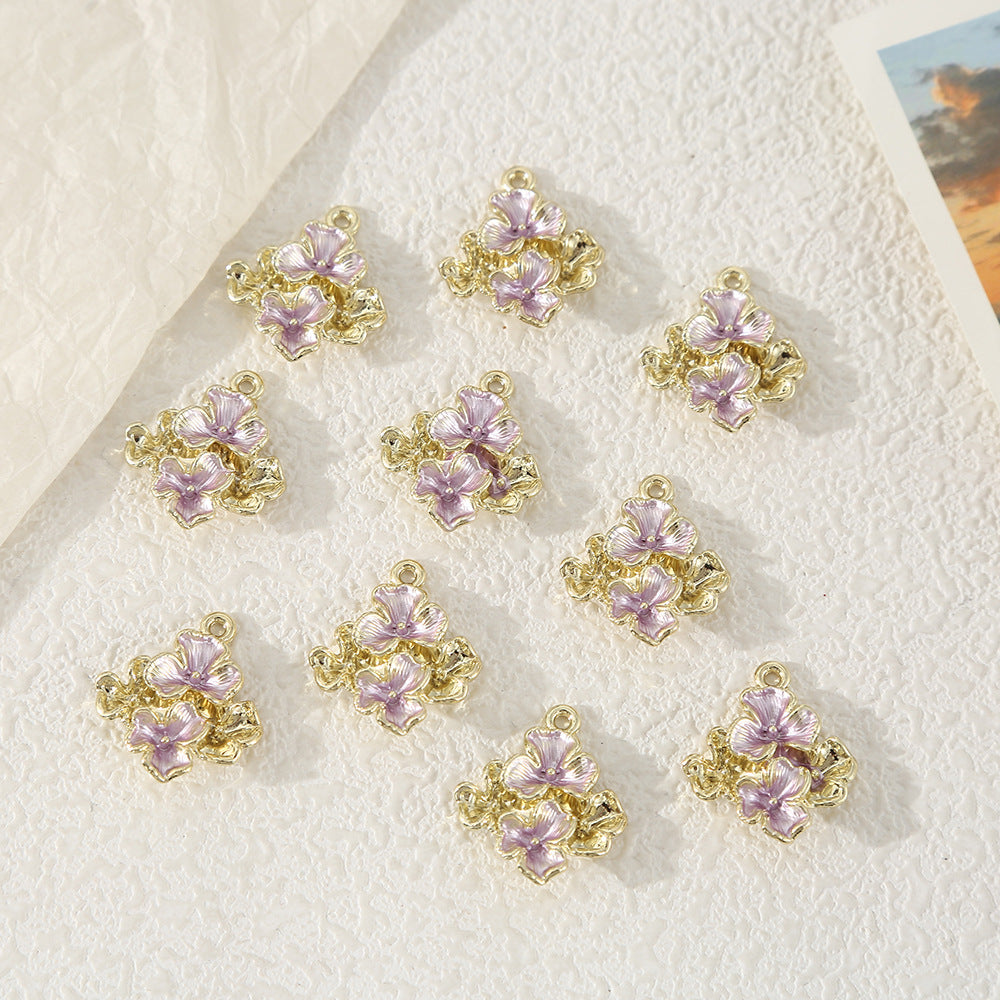 Handmade Flowers Pendant With Enamel Craft In Gold Alloy, Golden Plated DIY Jewelry Accessory