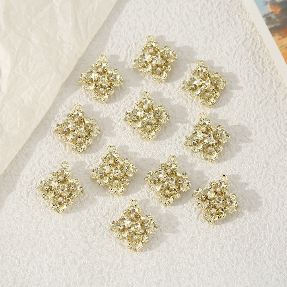 Handmade Flowers Pendant With Enamel Craft In Gold Alloy, Golden Plated DIY Jewelry Accessory
