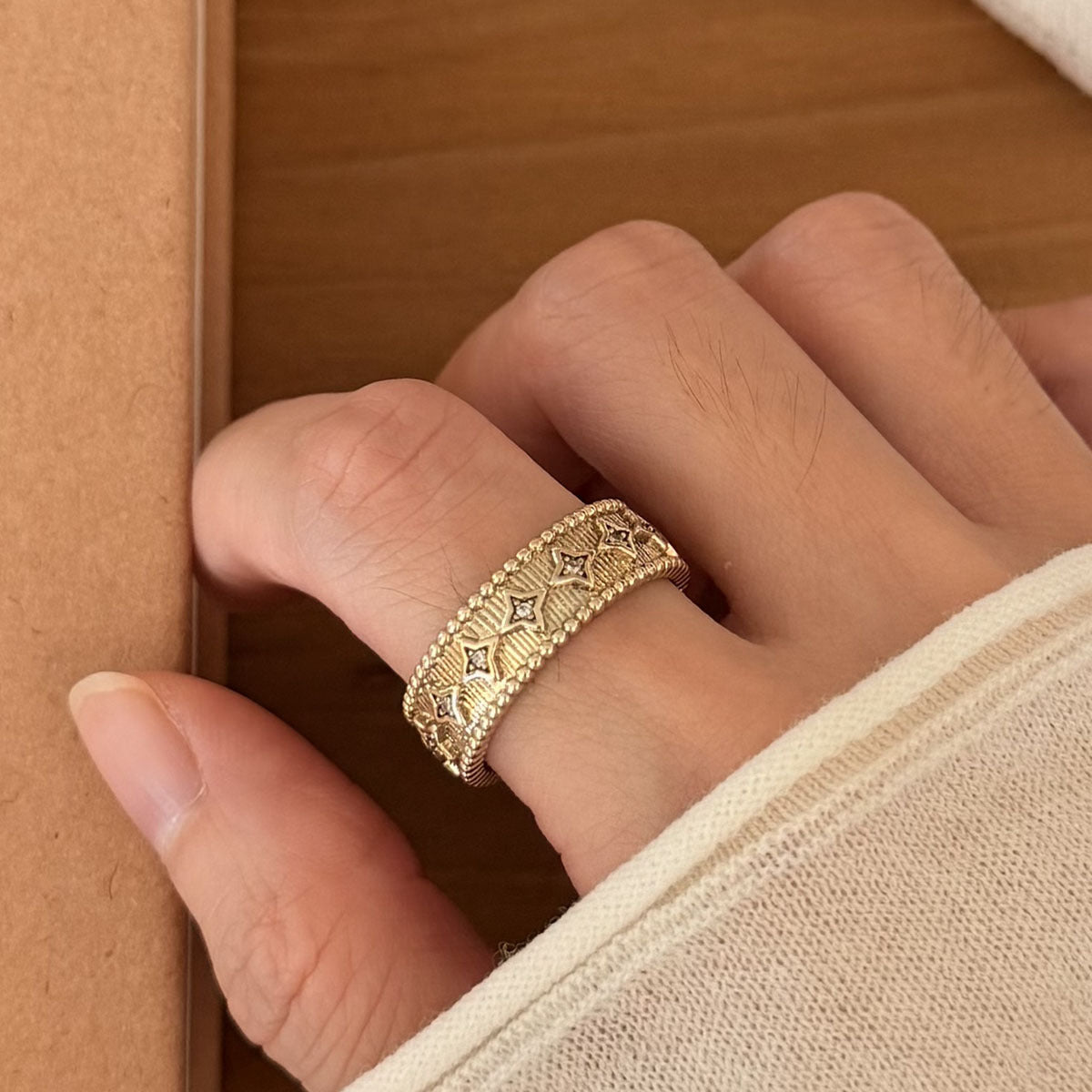 Fireworks Open Rings For Women In New Style, Electroplated Copper With Crystal Inlay