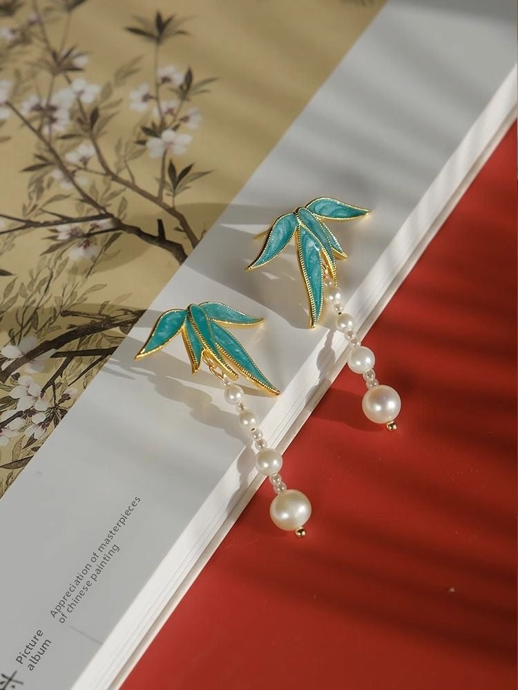 Leaves Stud Earrings For Women With Copper Posts, Electroplated Silver Plated Finish And Artificial Pearl Inlay