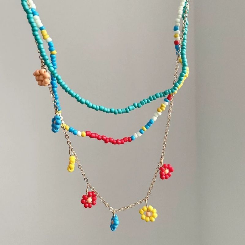 Bohemian Flowers Necklace For Women With Acrylic Beading And Alloy Pendant On Beaded Chain In Colour