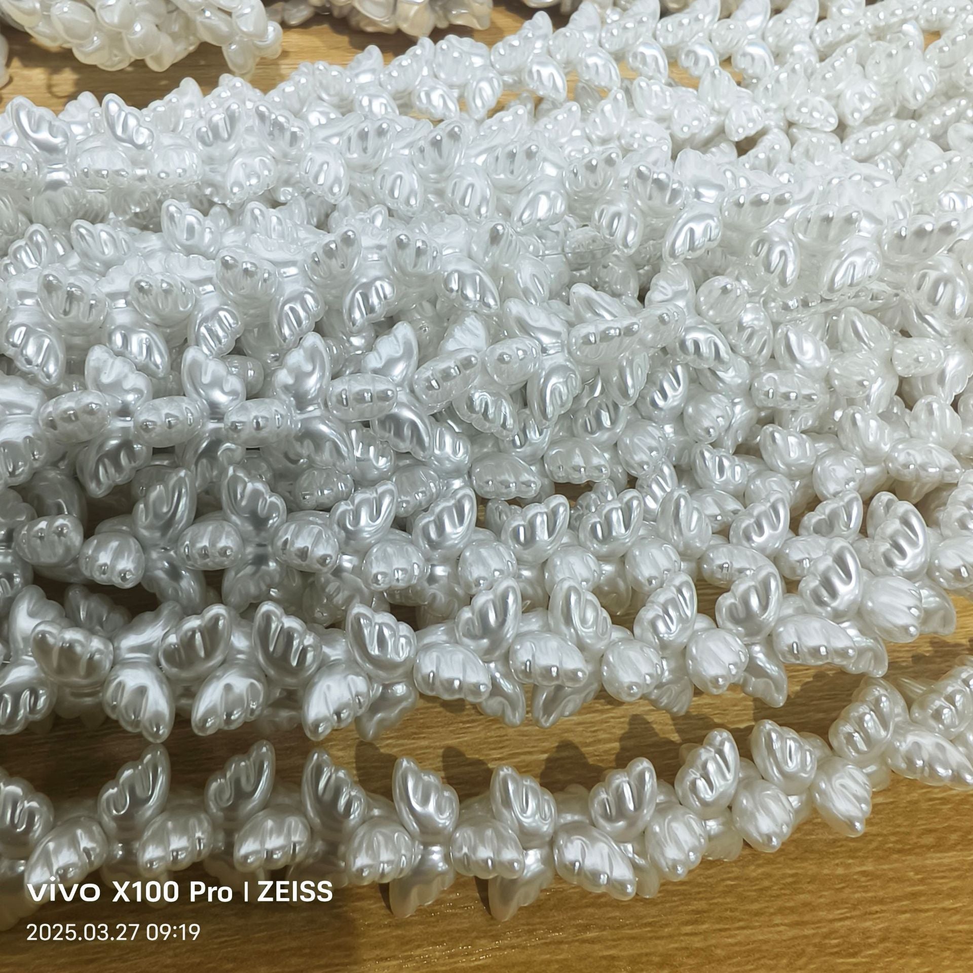 Angel Wings Plastic Beads With Artificial Pearl Inlay Featuring Stoving Varnish Craft In Baroque Style