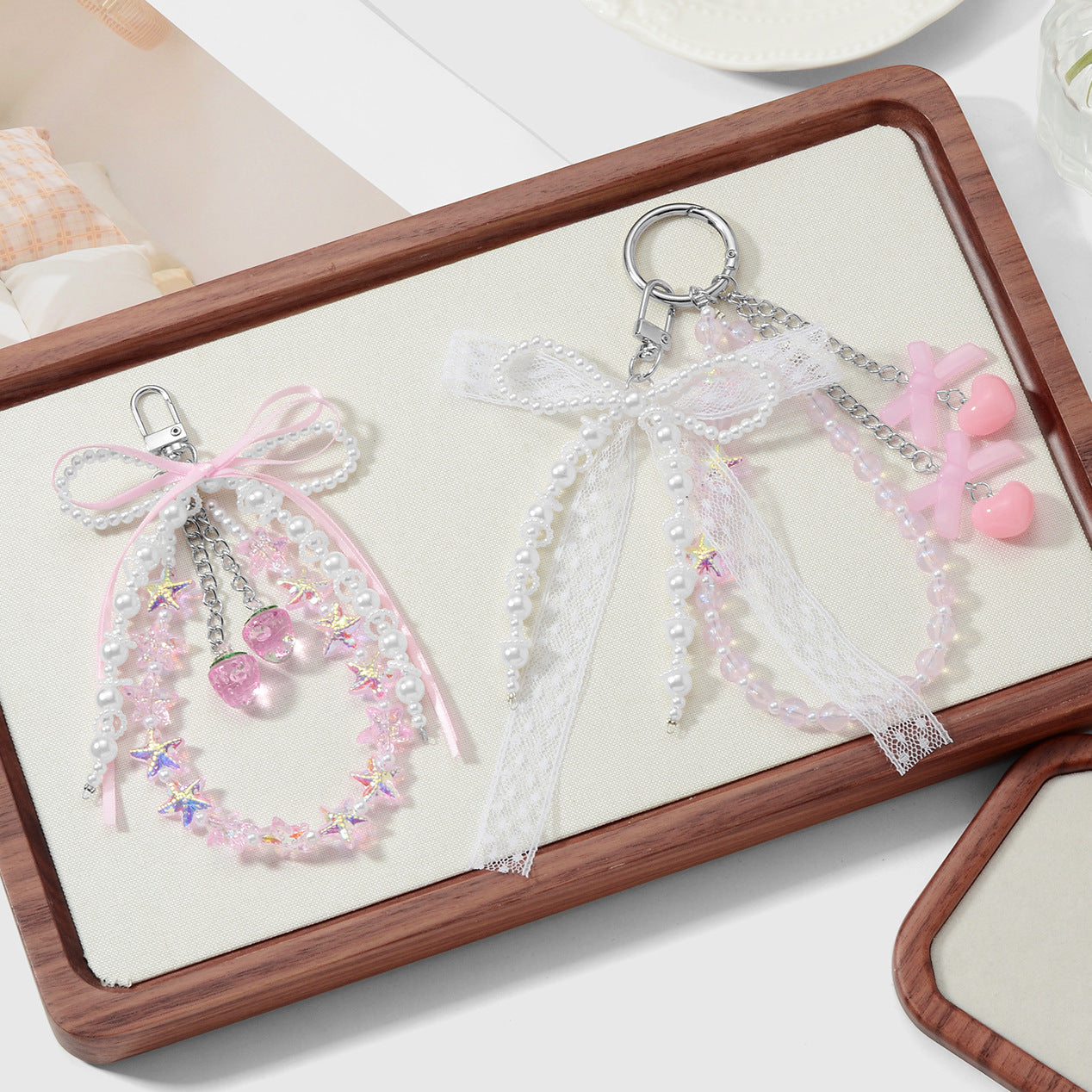 Heart Shape Key Chain In Natural Pink Featuring Alloy Material With Resin Inlay