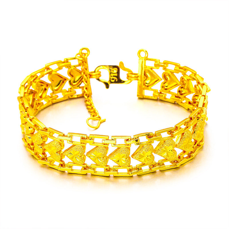 Heart Shape Brass Bracelet For Women In Simple Style With Golden Electroplated Finish