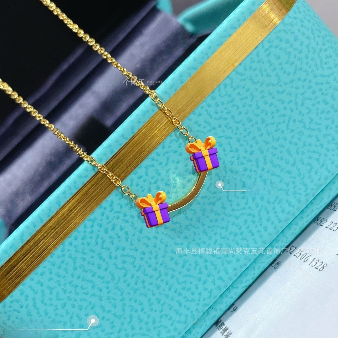 Heart Shape Pendant Necklace For Women In Rose Gold Featuring 18K Real Gold Plated Electroplated V Gold With Rhinestones