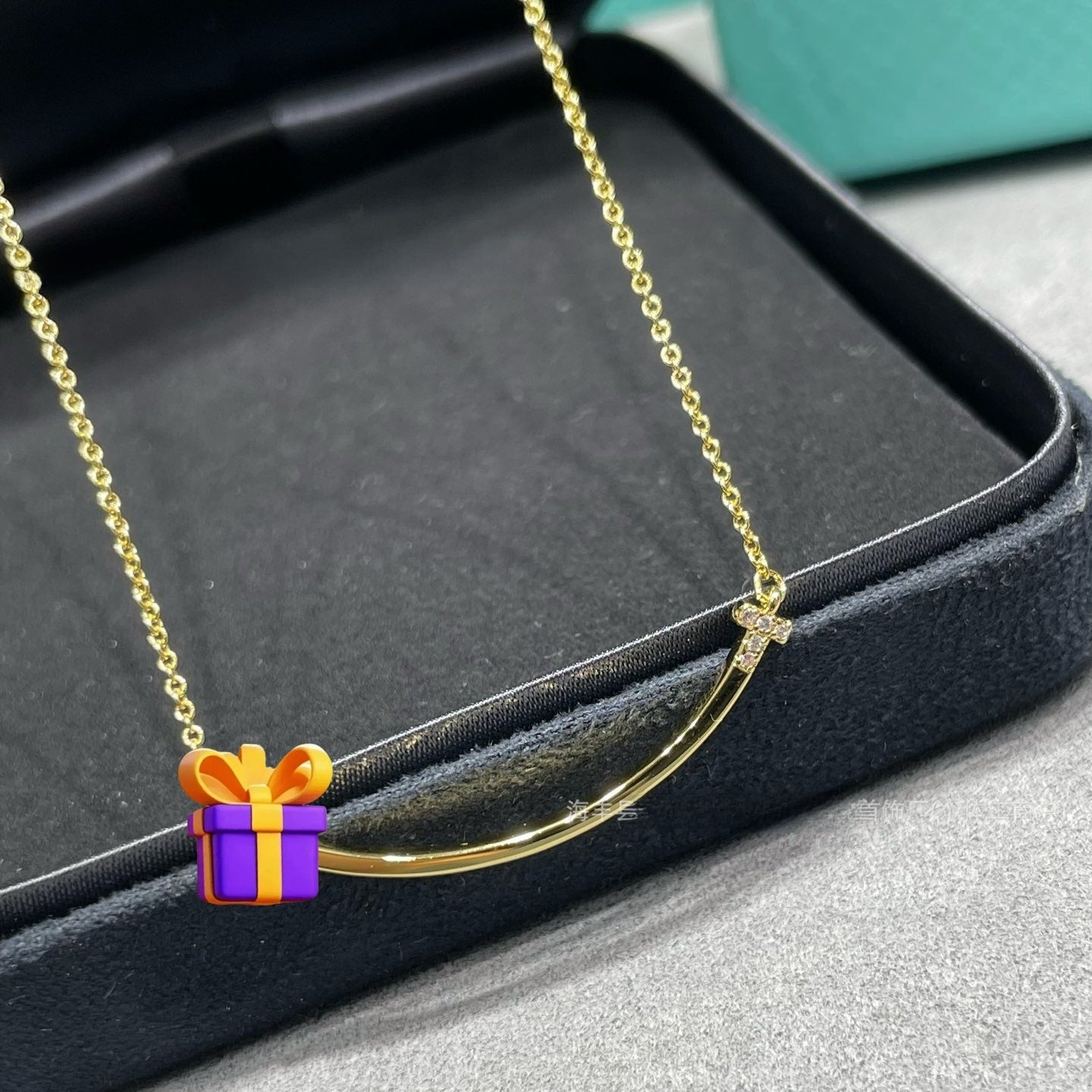 Heart Shape Pendant Necklace For Women In Rose Gold Featuring 18K Real Gold Plated Electroplated V Gold With Rhinestones