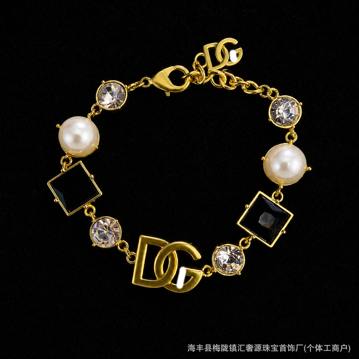 Heart Shape Brass Bracelet For Women With Zircon Inlay, Electroplated And Golden Plated Finish