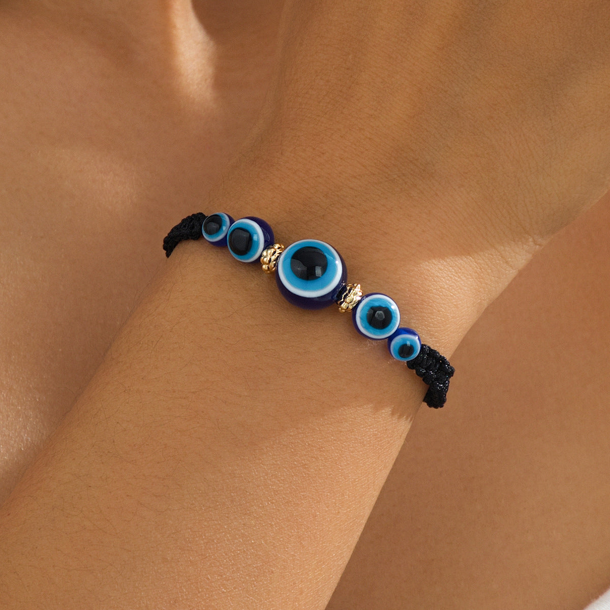 Devil's Eye Beading Bracelet In Blue Featuring Ethnic Style For Unisex Wear