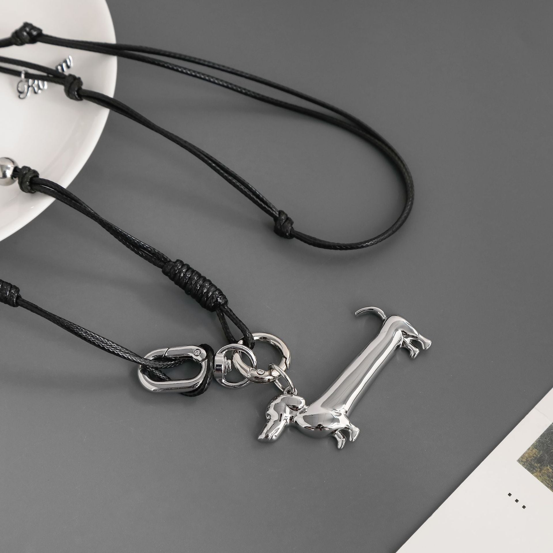 New Style Long Dog Necklace For Women With Electroplated Brass Pendant And Wax Line Material
