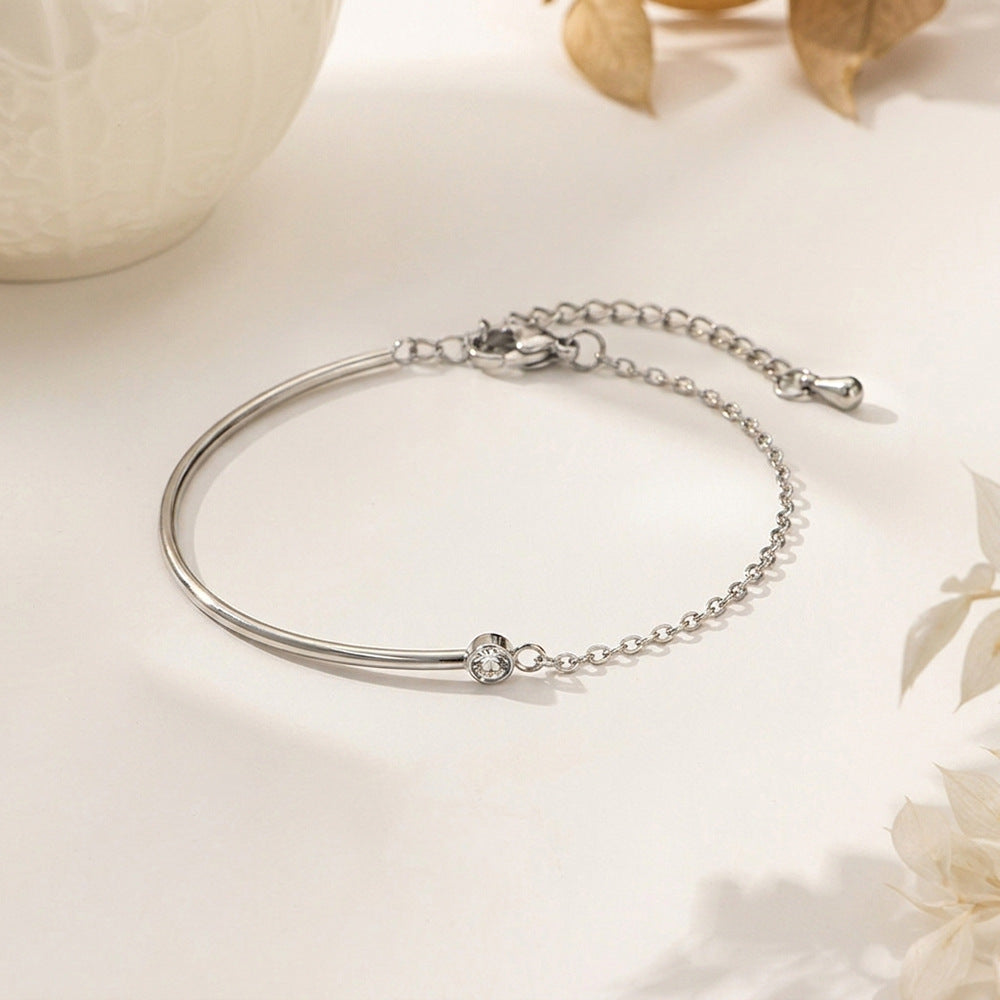 Heart Shape Bracelet For Women In Titanium Steel With Zircon Inlay, Featuring Durable Titanium Steel Chain And Pendant