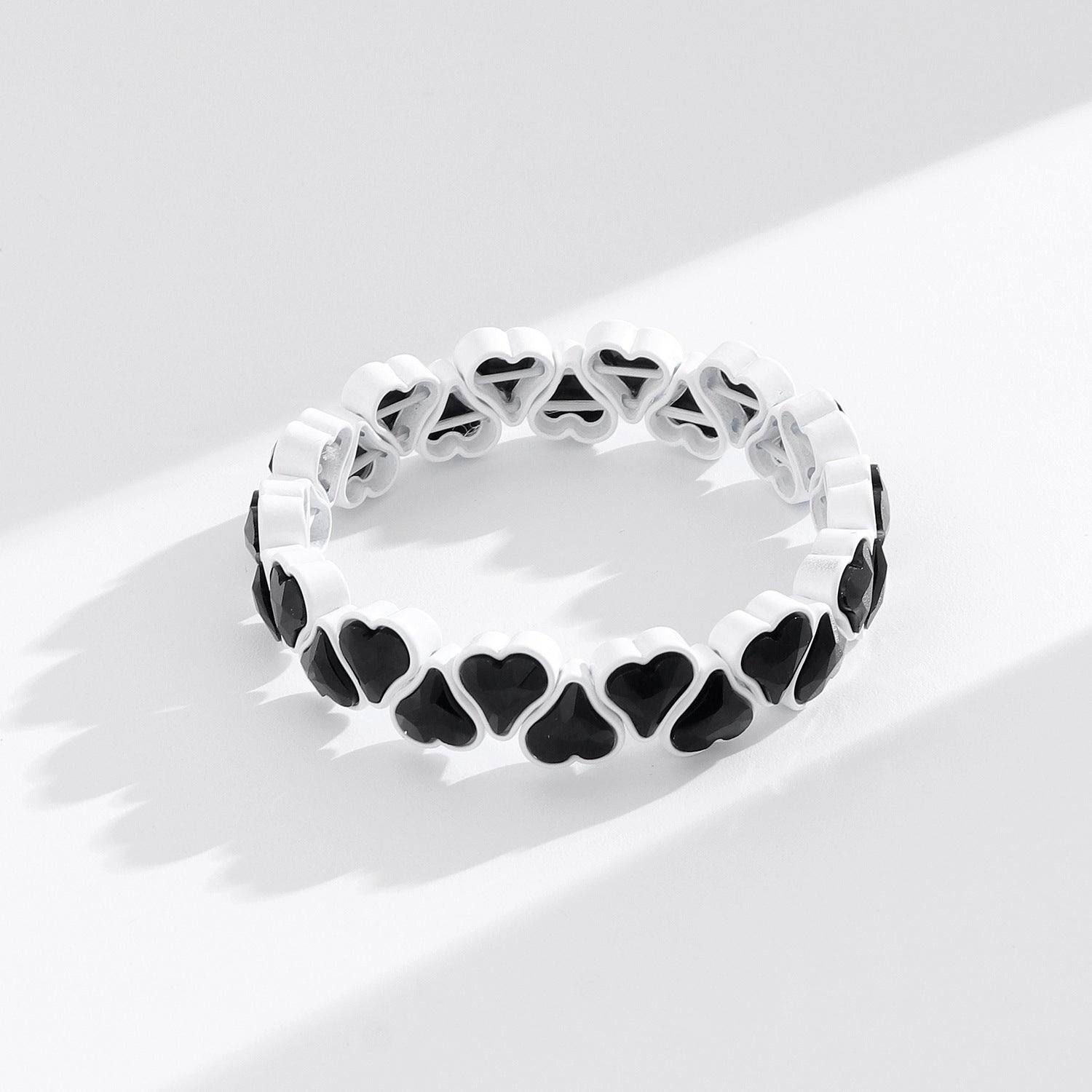 Heart Shape Bracelets For Women With Elastic String Chain, Zinc Alloy Material Featuring Rhinestones, Perfect For Business