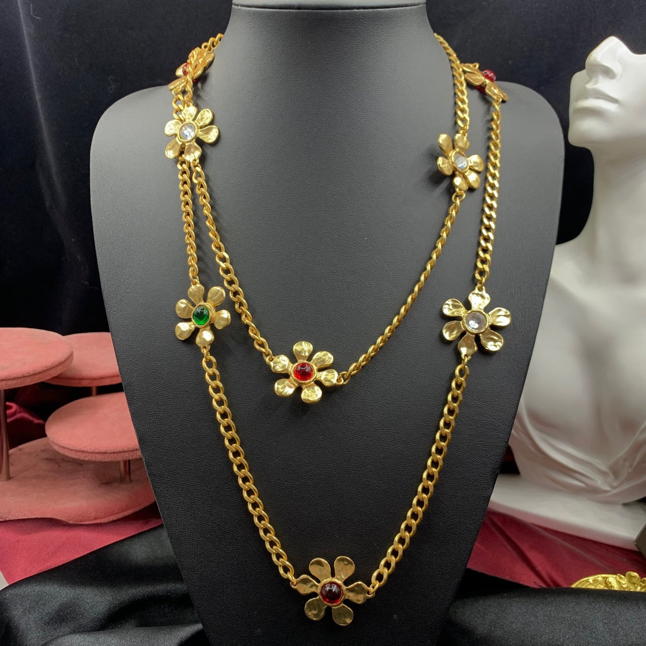 Handmade Maillard Style Flowers Necklace For Women In Green Featuring 18K Real Gold Plated Alloy