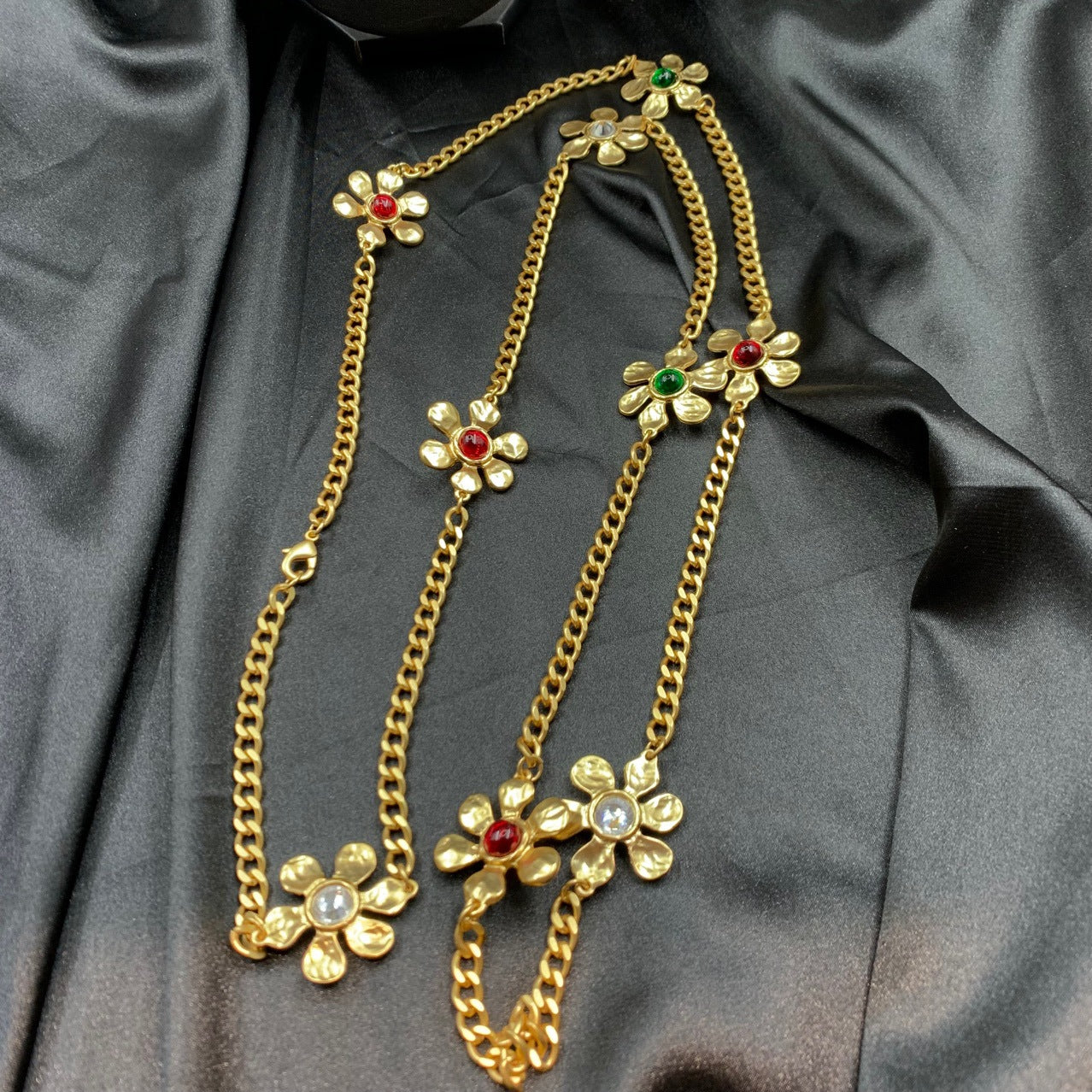 Handmade Maillard Style Flowers Necklace For Women In Green Featuring 18K Real Gold Plated Alloy