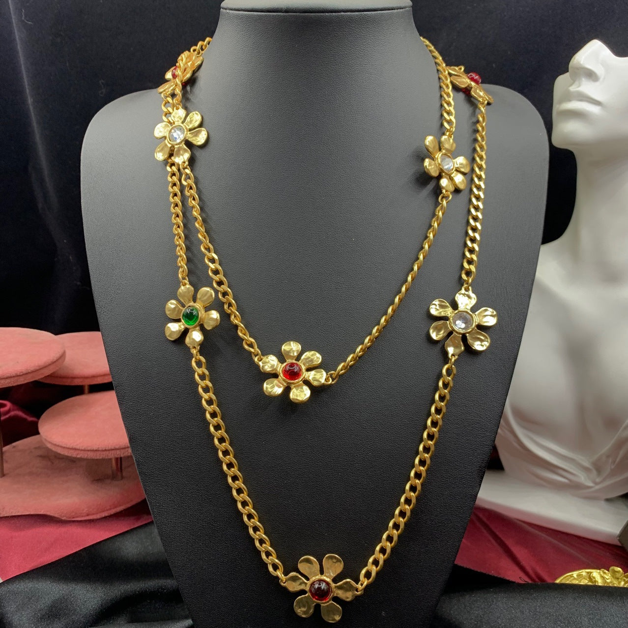 Handmade Maillard Style Flowers Necklace For Women In Green Featuring 18K Real Gold Plated Alloy