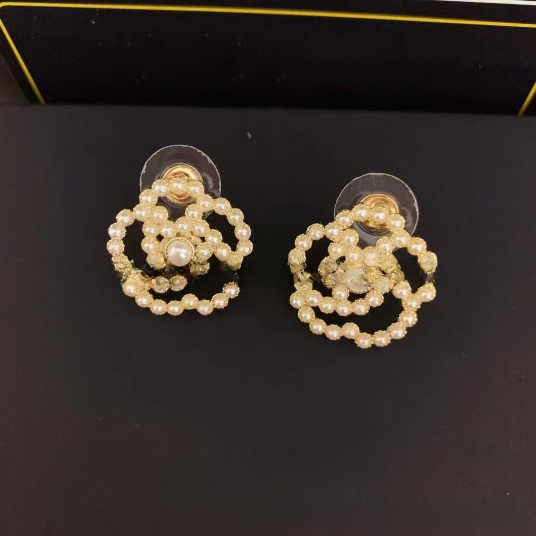 Sweet Hypoallergenic Flowers Ear Hook Earrings For Women Featuring Electroplated Agate With Carnelian Inlay
