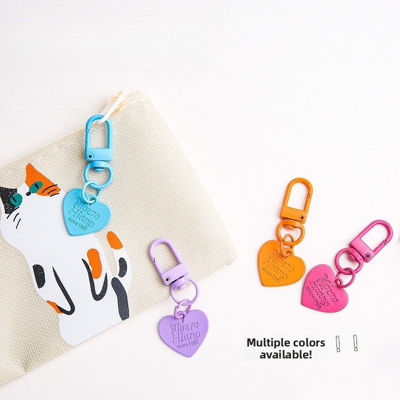Heart Shape Key Chain With Stoving Varnish Finish In Colour, Featuring Cute Style And Durable Metal Material