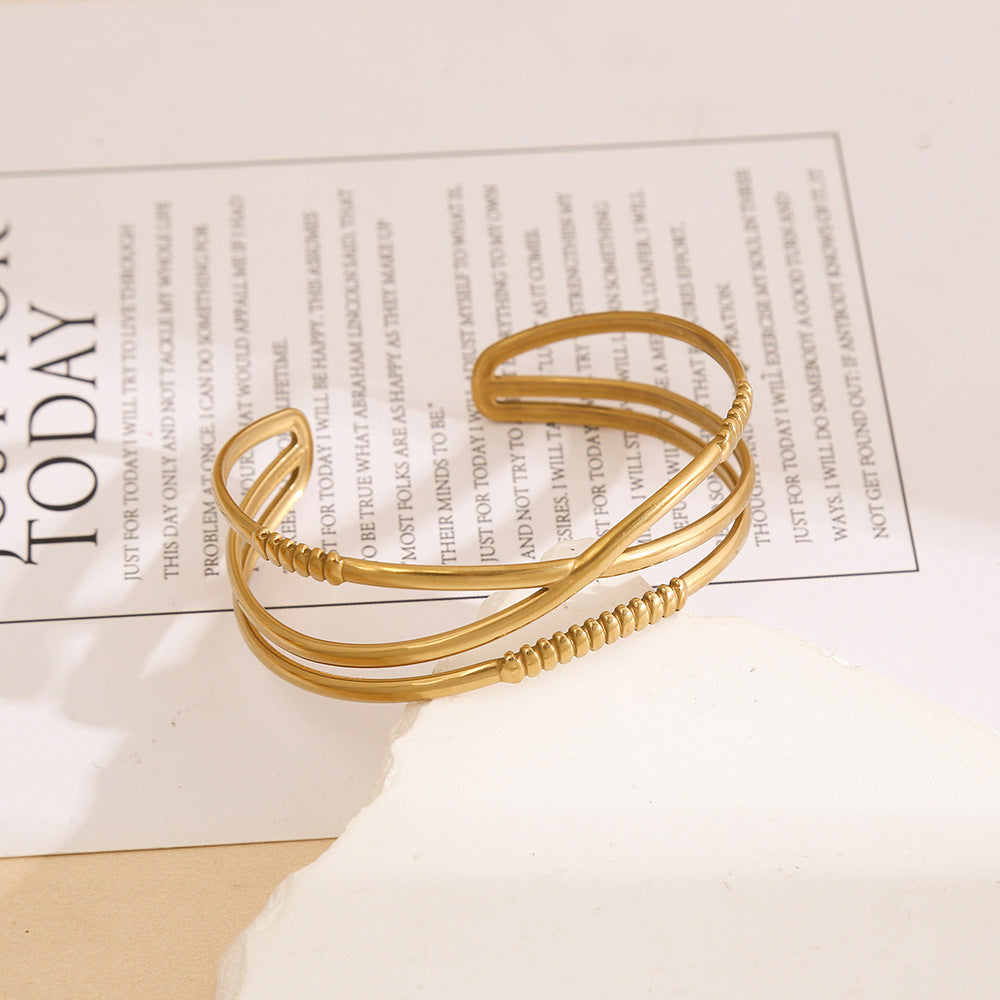 Heart Shape Waterproof Non Tarnish Bangle In Electroplated 304 Stainless Steel, Unisex Design
