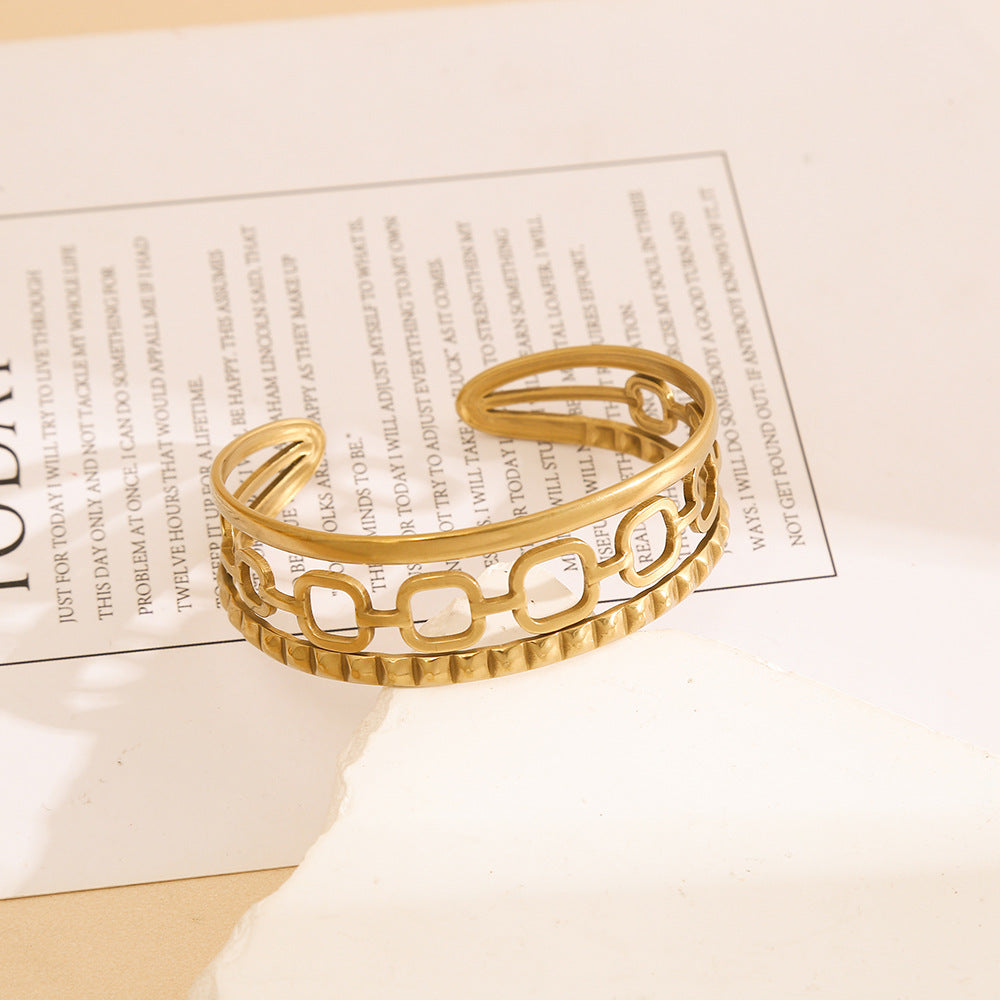 Heart Shape Waterproof Non Tarnish Bangle In Electroplated 304 Stainless Steel, Unisex Design