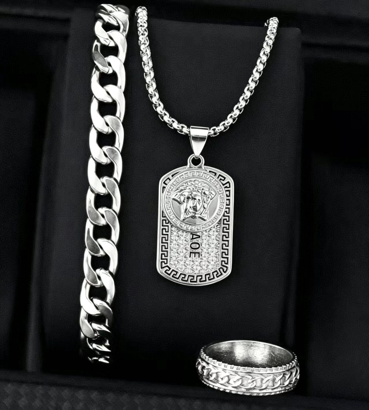 Hip-Hop Gold Letter Necklace For Unisex Featuring Electroplated Alloy With Cable Chain